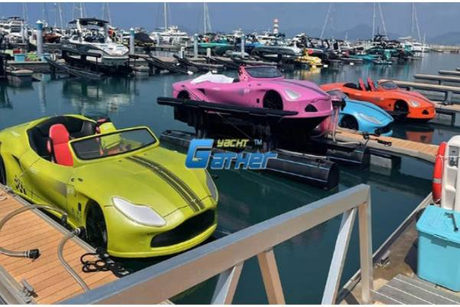 5 person fiberglass boat.jpg